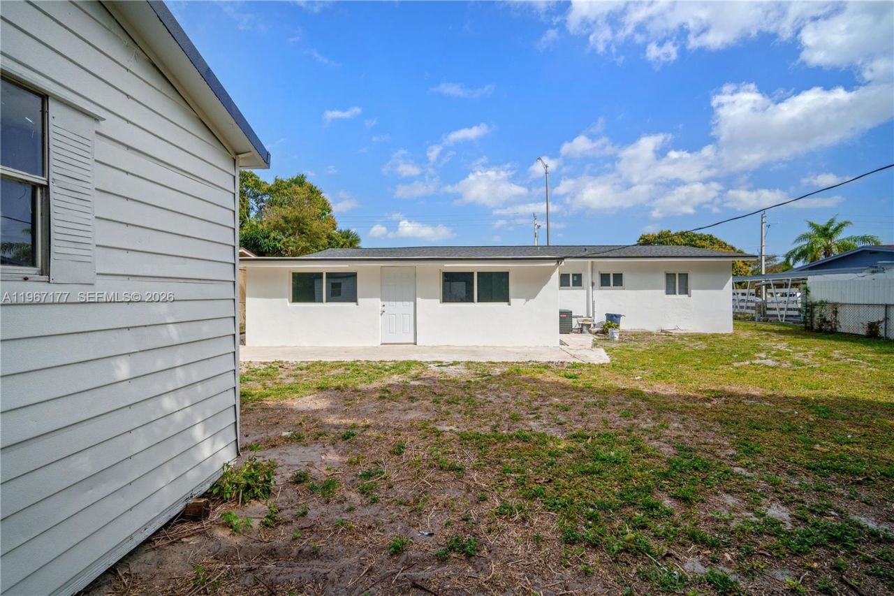 13160 NW 17th Ave, Miami, FL 33167 Photo