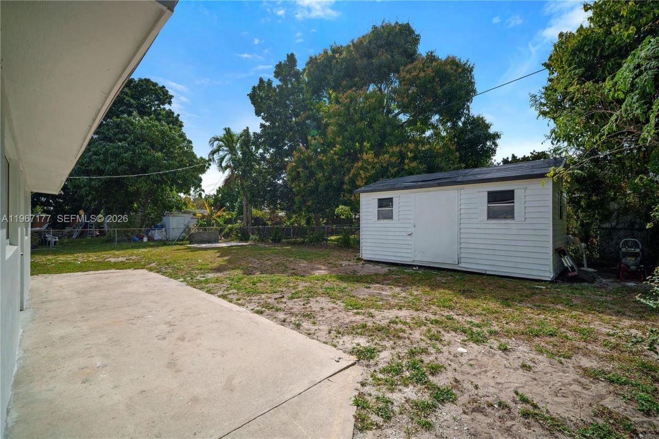 13160 NW 17th Ave, Miami, FL 33167 Photo