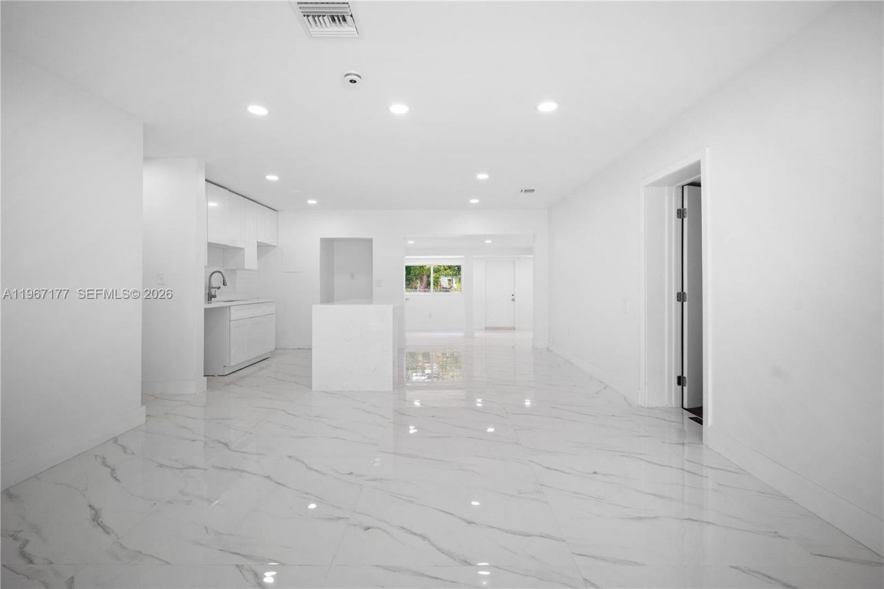 13160 NW 17th Ave, Miami, FL 33167 Photo