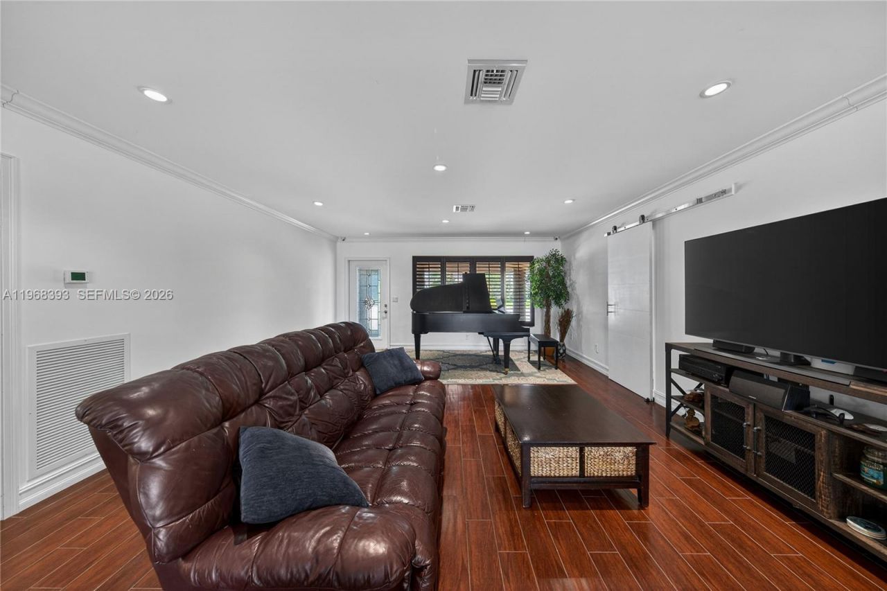 291 SE 5th Ter , Pompano Beach, FL 33060 Photo