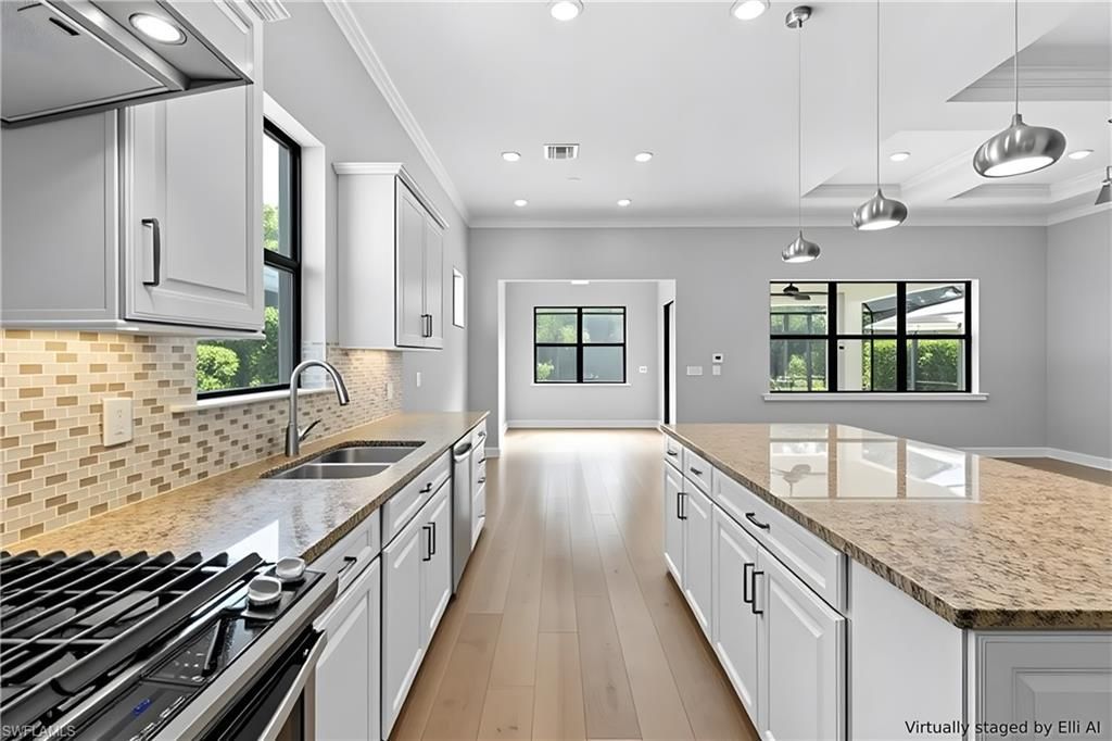 9410 Whooping Crane Way, Naples, FL 34120 Photo