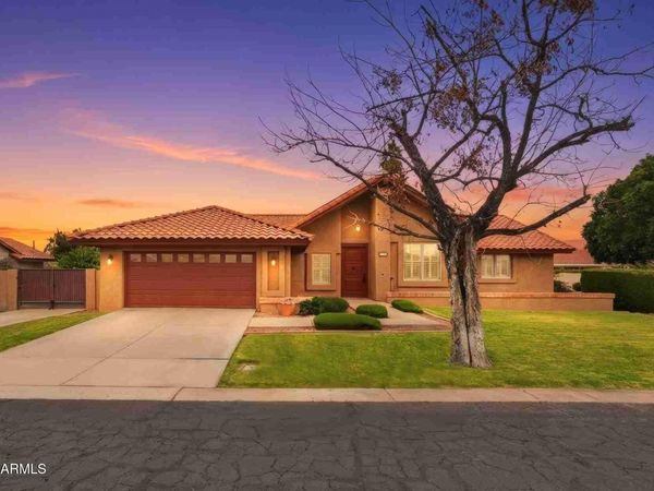 694 E WASHINGTON Avenue, Gilbert, AZ 85234