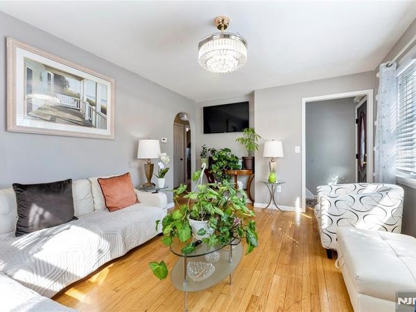 95 William Place, TOTOWA, NJ 07512