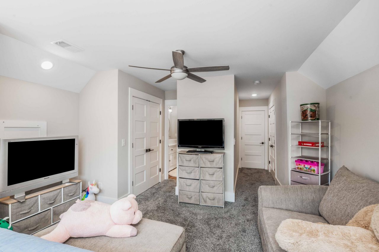 5648 Captain Kidd Road Photo 70