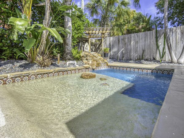 626 N J Street, Lake Worth Beach, FL 33460