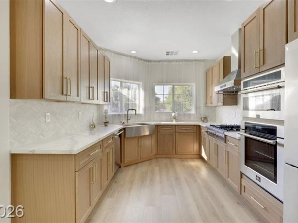 10410 Kepler Cascades Street, Las Vegas, NV 89141