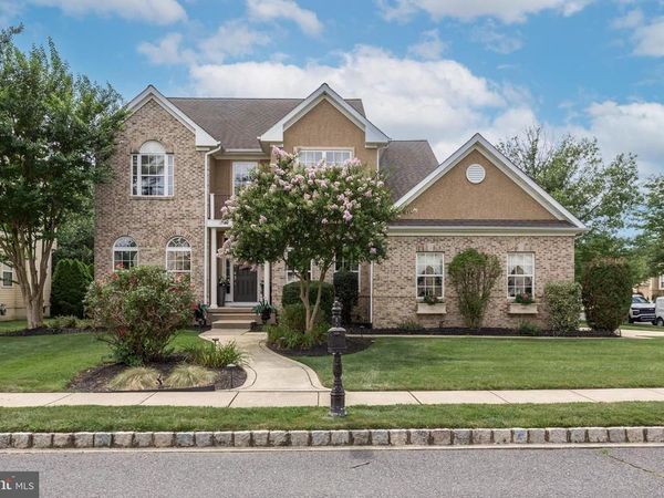 8 SARATOGA SPRINGS DRIVE, CINNAMINSON, NJ 08077