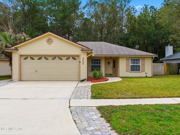 5572 BLUE PACIFIC Drive, Jacksonville, FL 32257