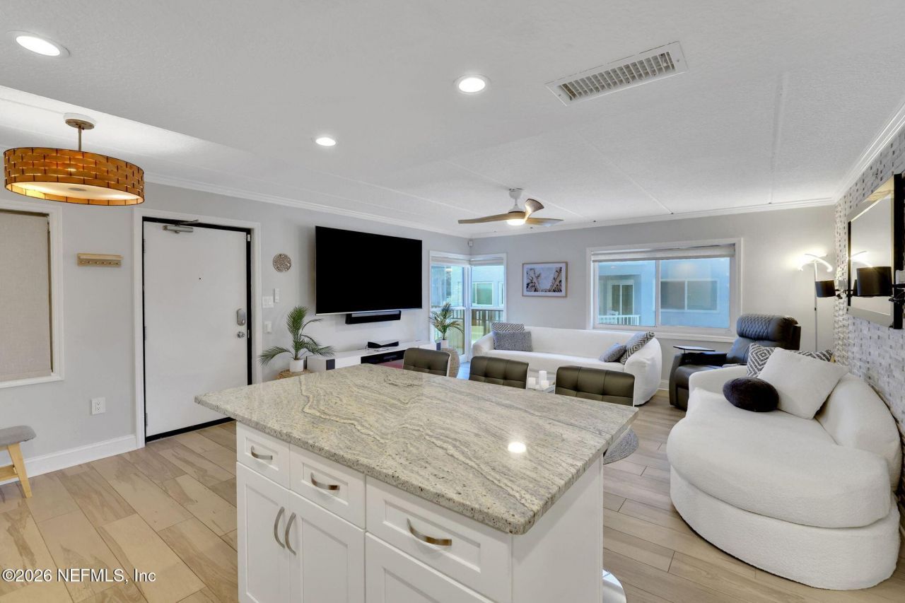 411 1st Street S, Unit 202, Jacksonville Beach, FL 32250 Photo