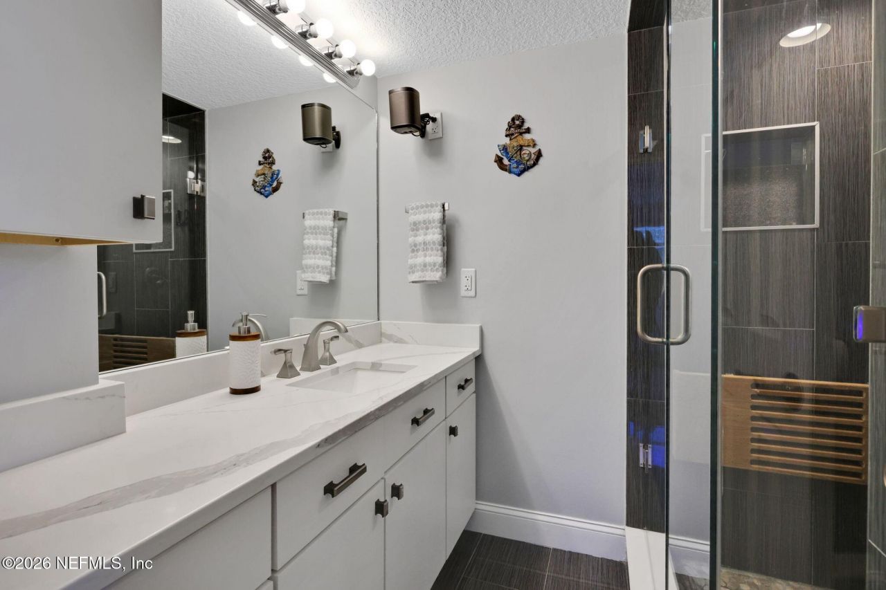 411 1st Street S, Unit 202, Jacksonville Beach, FL 32250 Photo