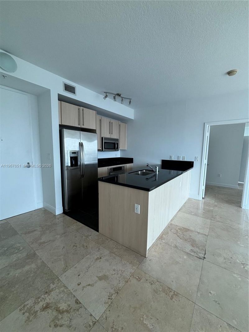 79 SW 12th St , Unit 2703-S, Miami, FL 33130 Photo