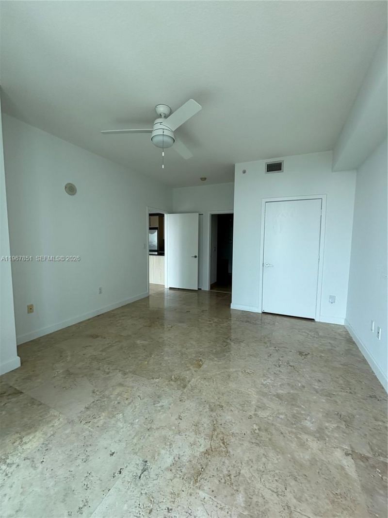 79 SW 12th St , Unit 2703-S, Miami, FL 33130 Photo