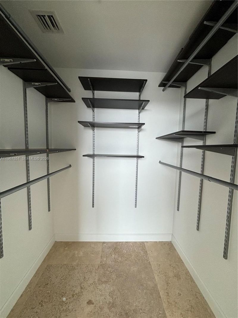 79 SW 12th St , Unit 2703-S, Miami, FL 33130 Photo