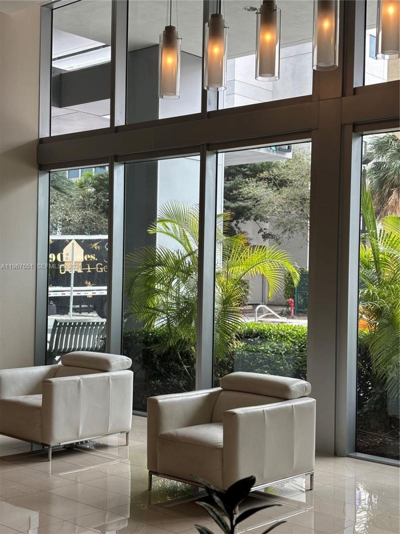 79 SW 12th St , Unit 2703-S, Miami, FL 33130 Photo