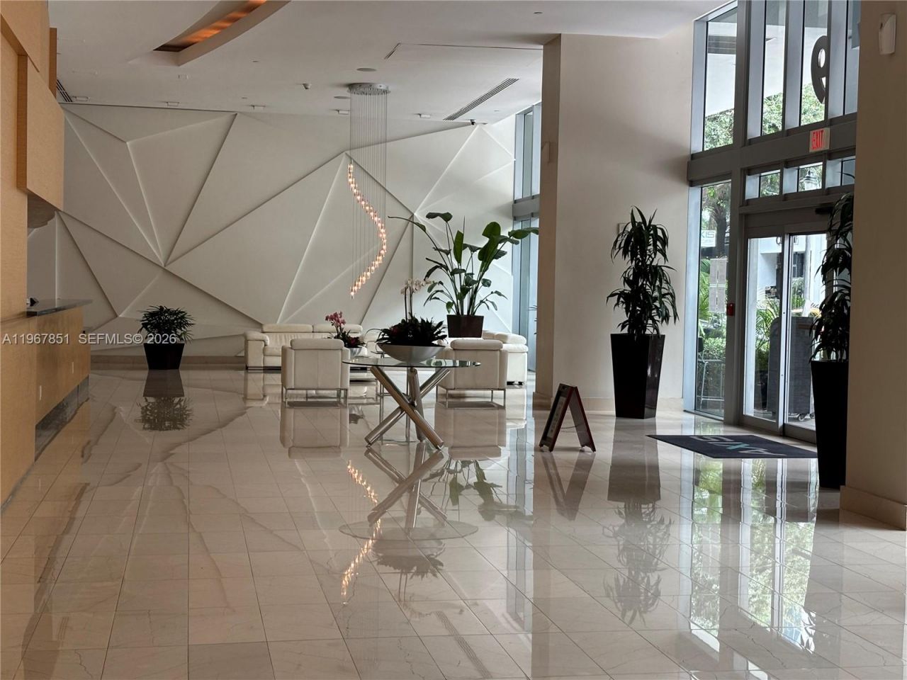 79 SW 12th St , Unit 2703-S, Miami, FL 33130 Photo