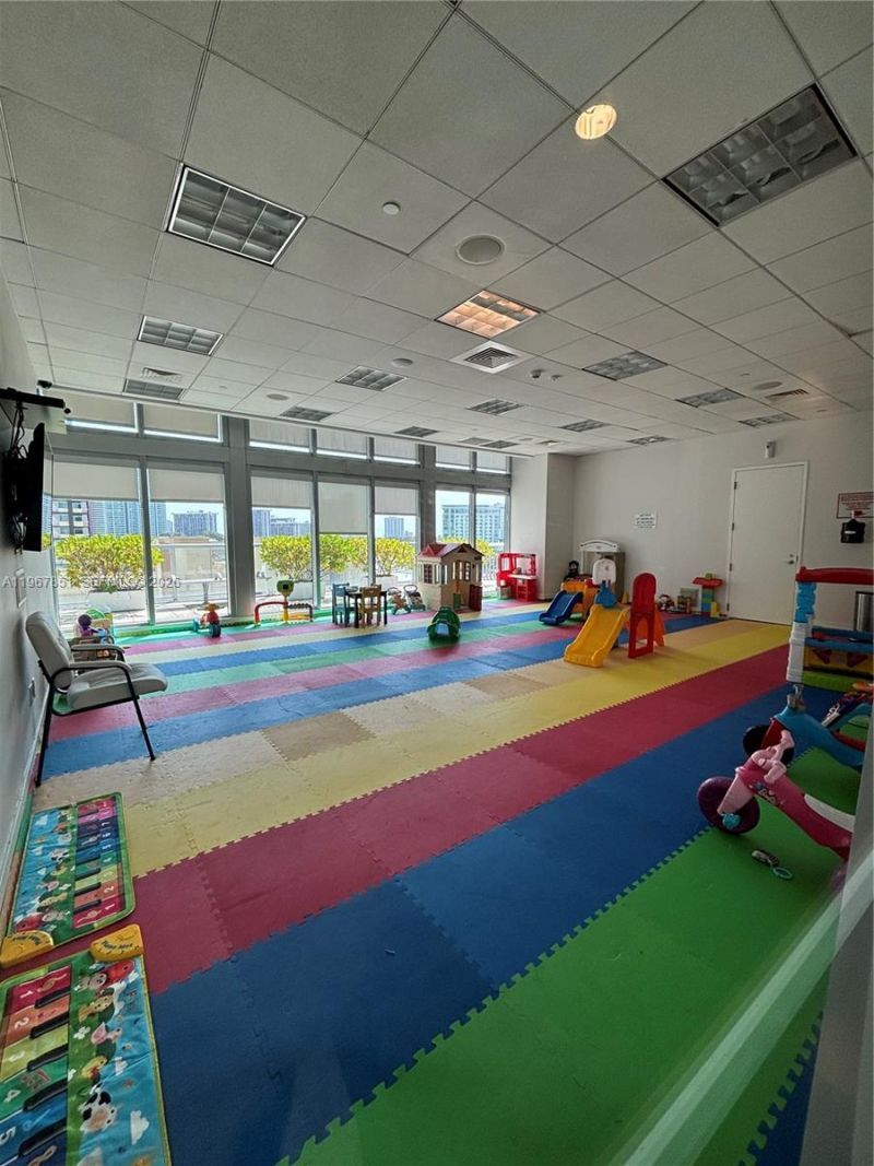 79 SW 12th St , Unit 2703-S, Miami, FL 33130 Photo