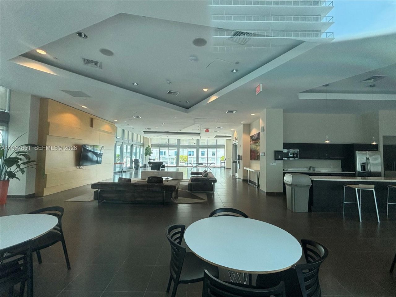 79 SW 12th St , Unit 2703-S, Miami, FL 33130 Photo