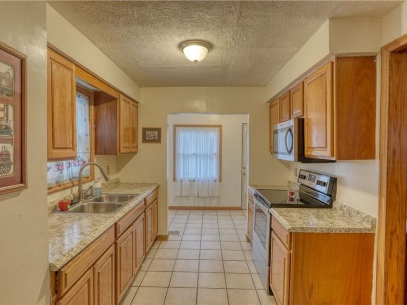 633 N 9th Street, Cambridge, OH 43725 Photo 11