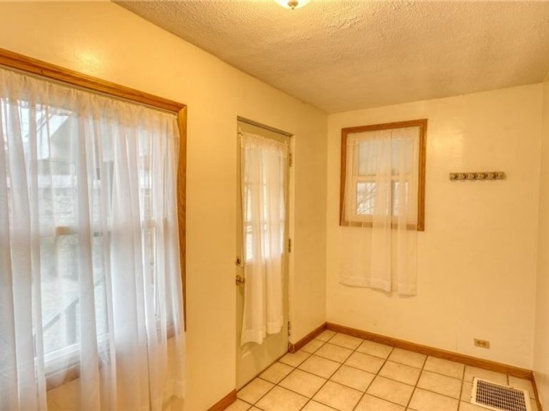 633 N 9th Street, Cambridge, OH 43725 Photo 17