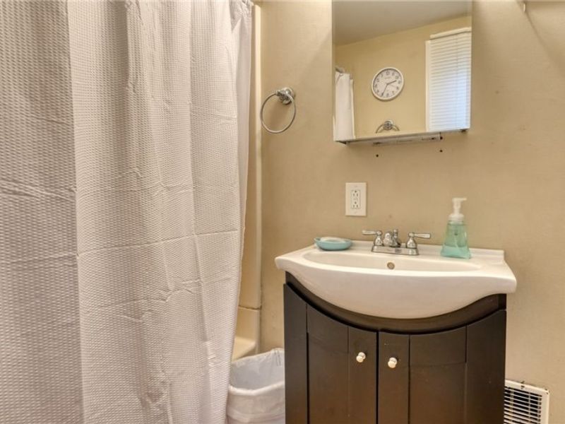 633 N 9th Street, Cambridge, OH 43725 Photo 32