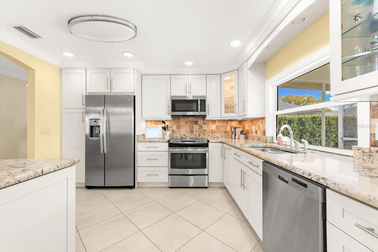 5723 1st Avenue Drive W, Bradenton, FL 34209 Photo