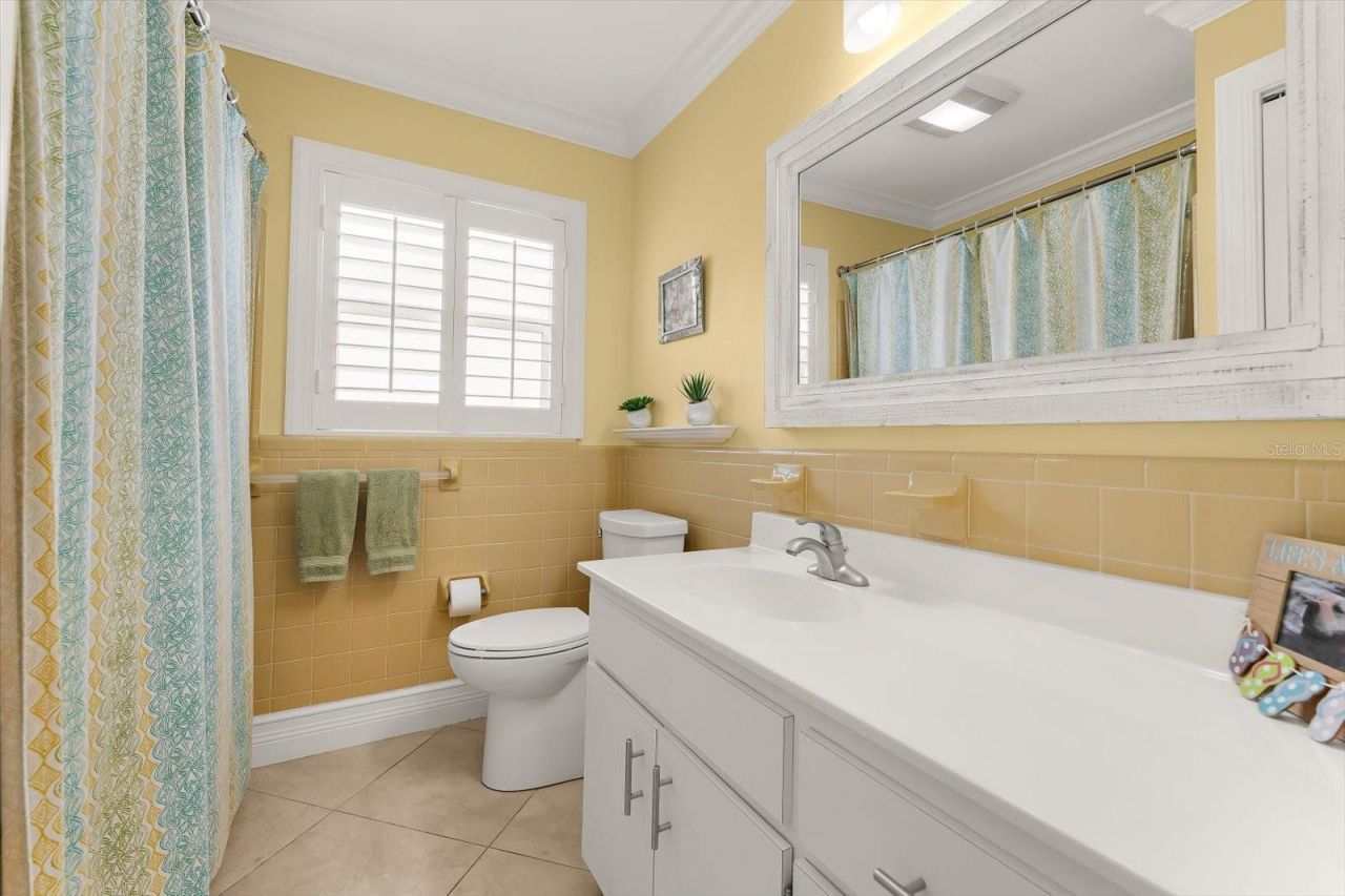 5723 1st Avenue Drive W, Bradenton, FL 34209 Photo