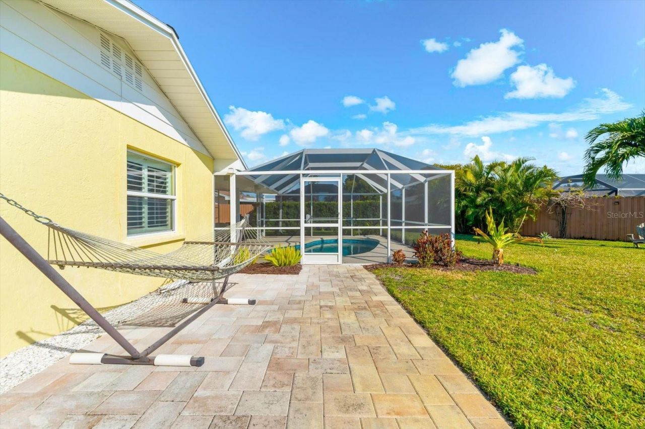 5723 1st Avenue Drive W, Bradenton, FL 34209 Photo