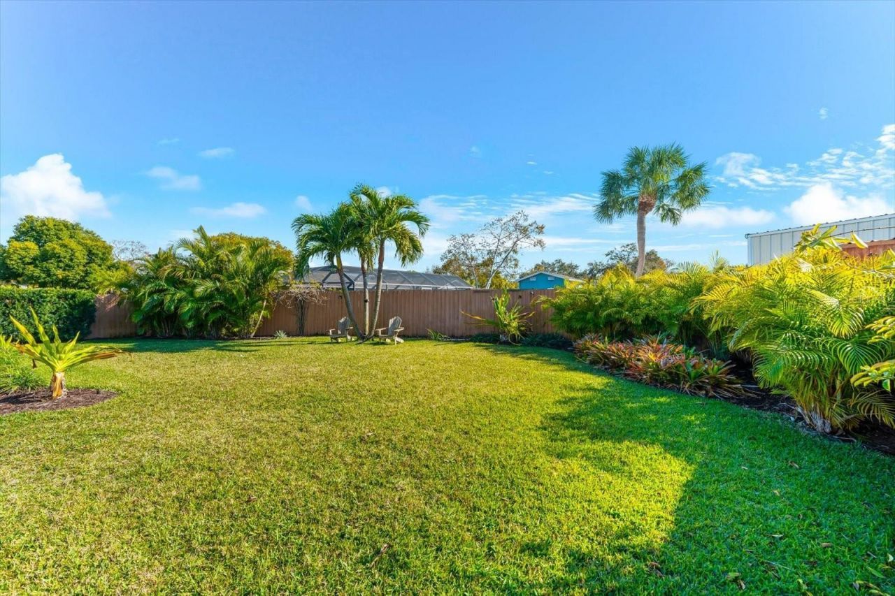 5723 1st Avenue Drive W, Bradenton, FL 34209 Photo