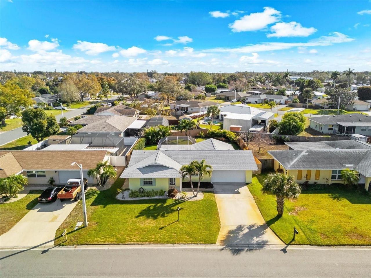 5723 1st Avenue Drive W, Bradenton, FL 34209 Photo