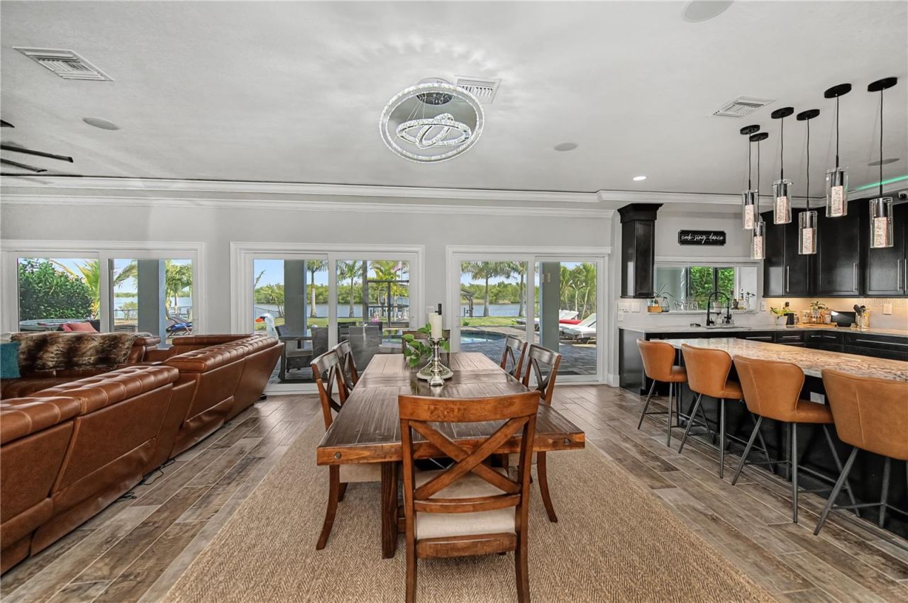 2424 Harbour Drive, Punta Gorda, FL 33983 Photo