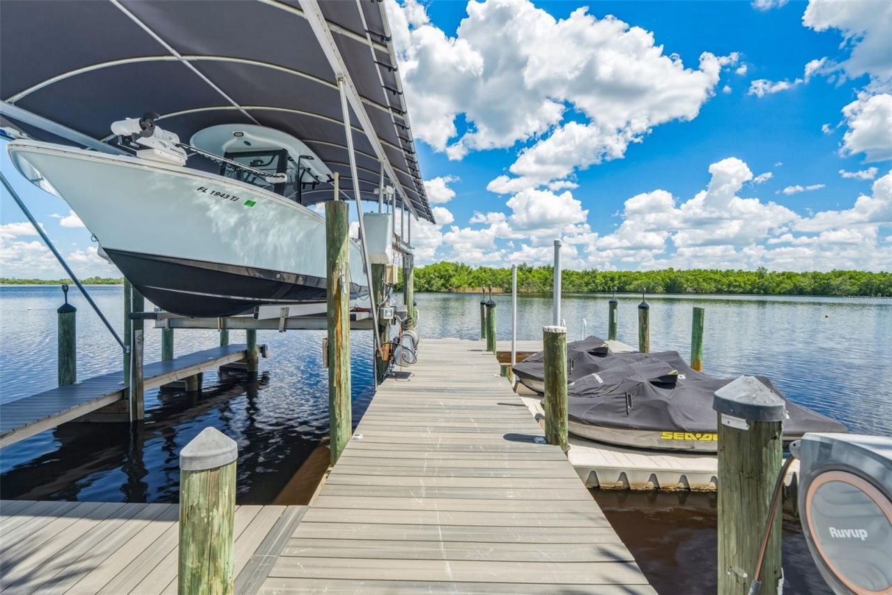 2424 Harbour Drive, Punta Gorda, FL 33983 Photo