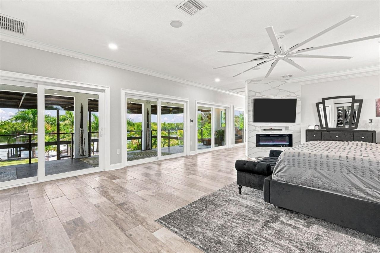 2424 Harbour Drive, Punta Gorda, FL 33983 Photo