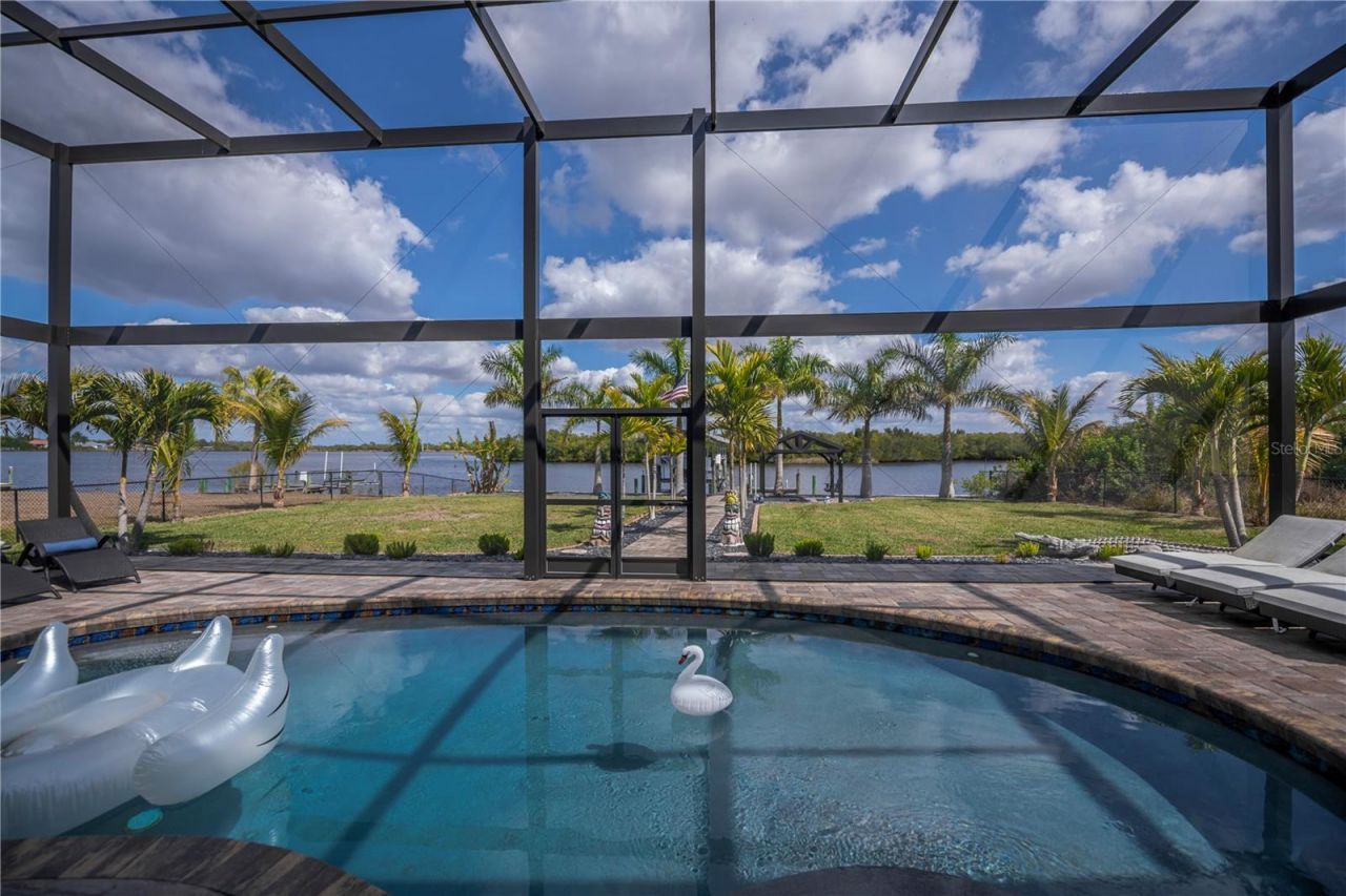 2424 Harbour Drive, Punta Gorda, FL 33983 Photo