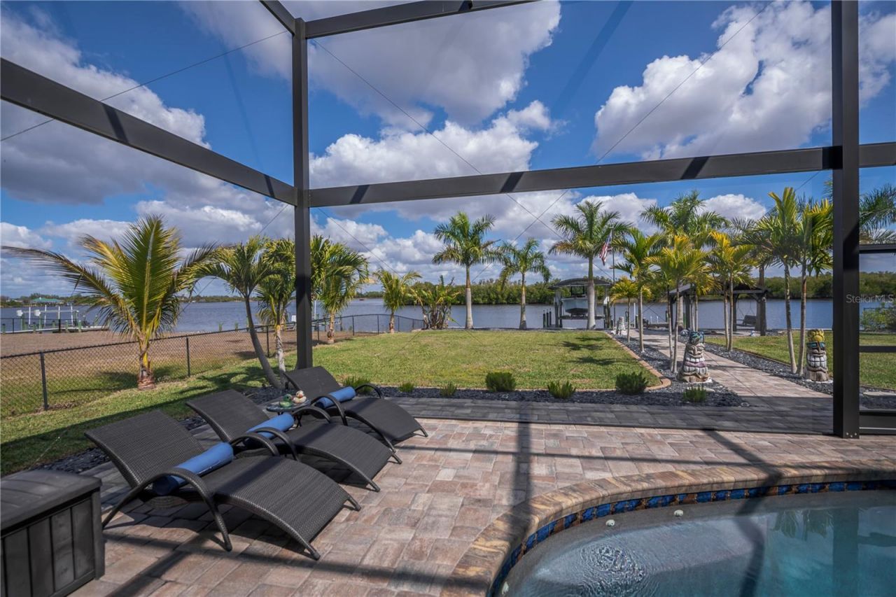 2424 Harbour Drive, Punta Gorda, FL 33983 Photo