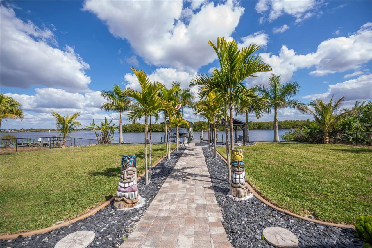 2424 Harbour Drive, Punta Gorda, FL 33983 Photo