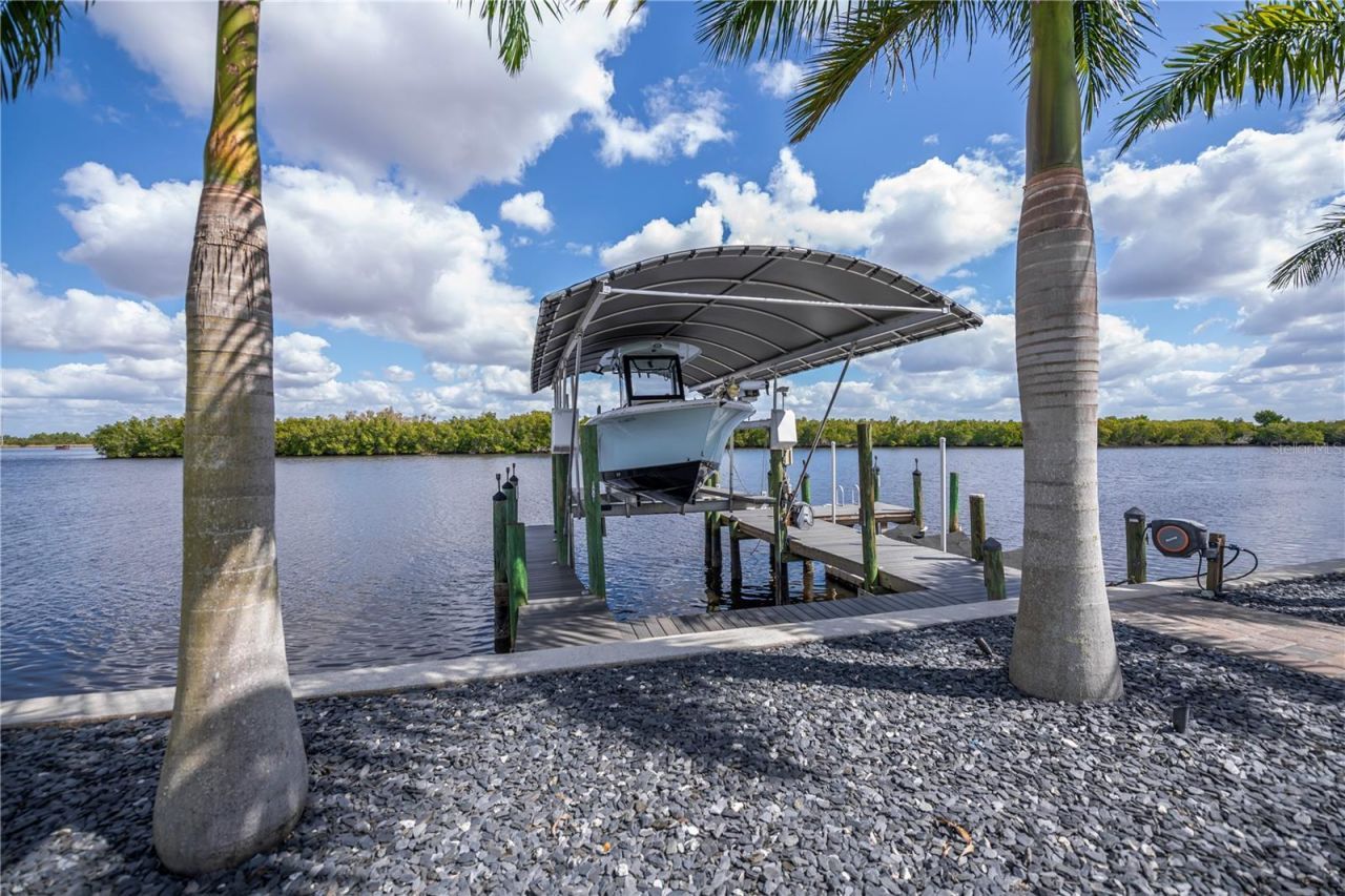 2424 Harbour Drive, Punta Gorda, FL 33983 Photo