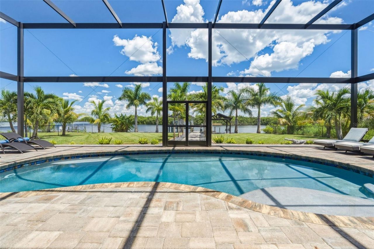 2424 Harbour Drive, Punta Gorda, FL 33983 Photo