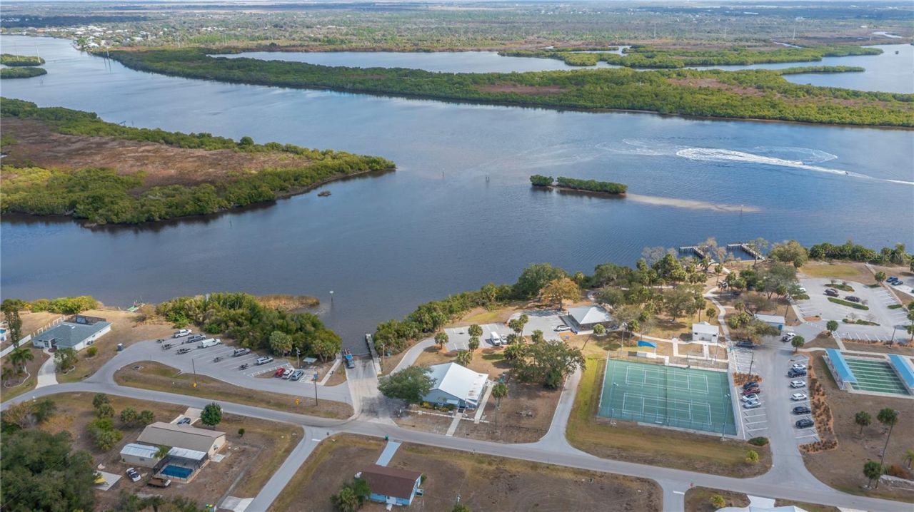 2424 Harbour Drive, Punta Gorda, FL 33983 Photo