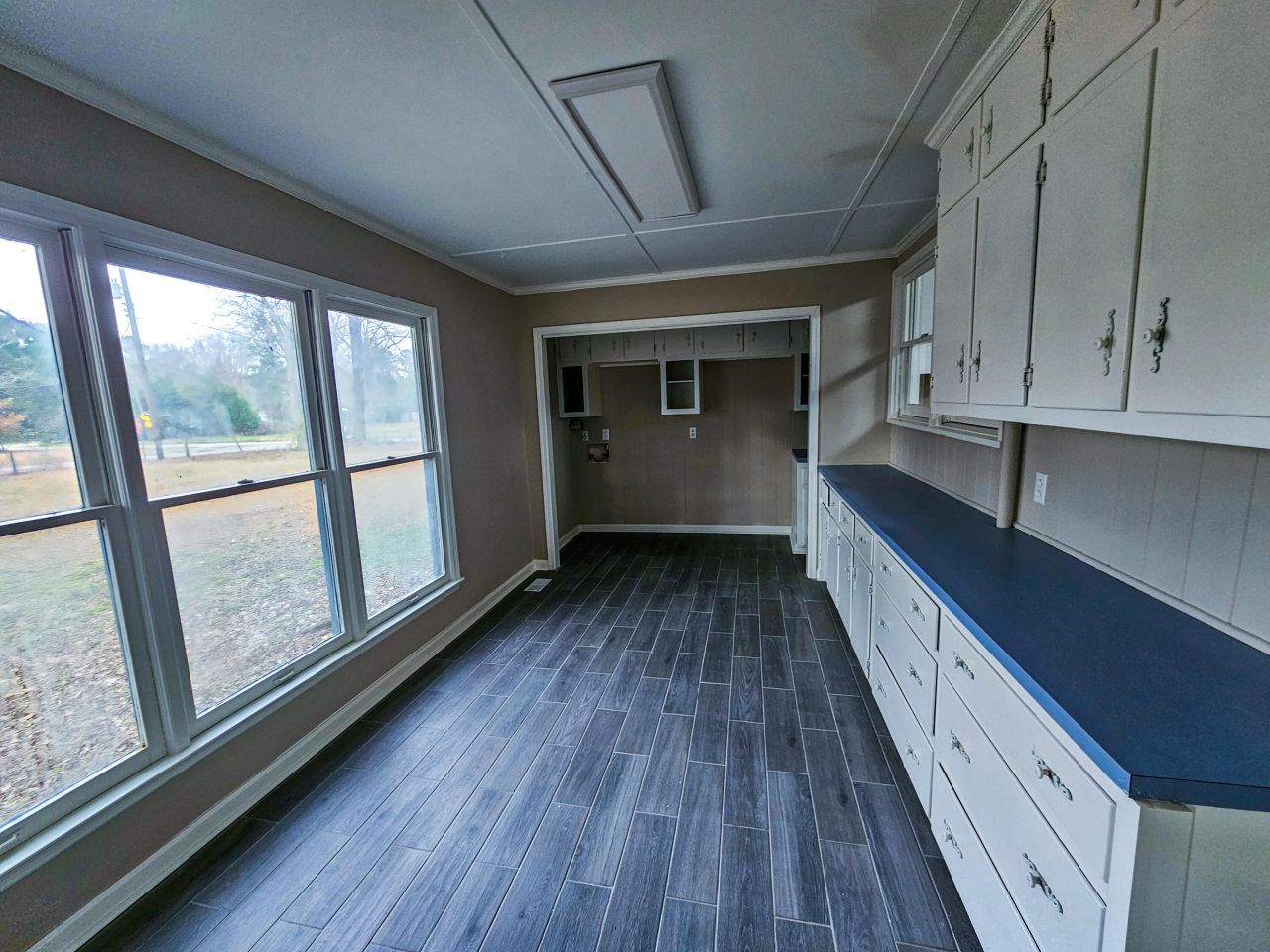 127 Meadowlake Drive Photo 11