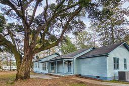 127 Meadowlake Drive photo 4