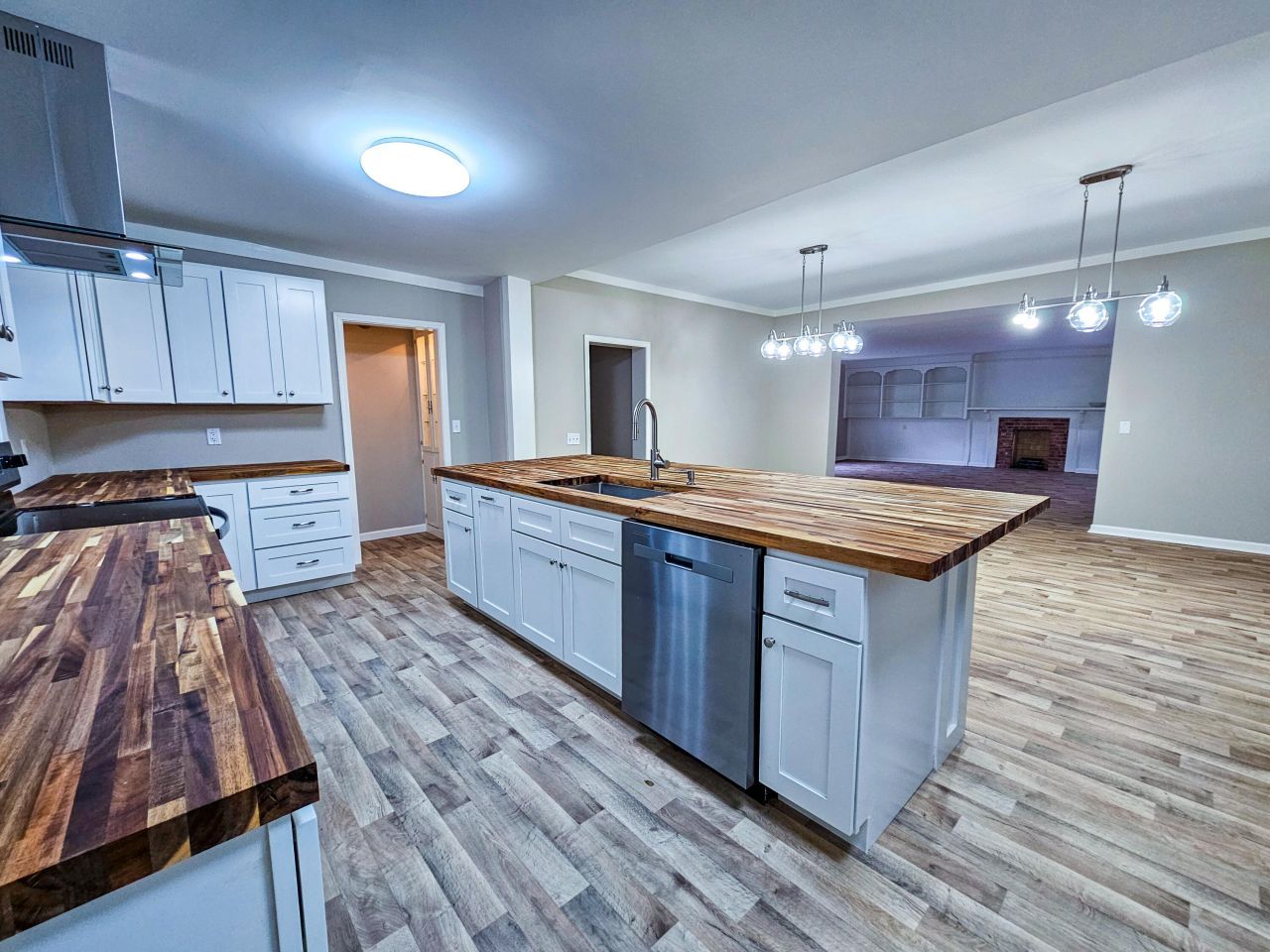 127 Meadowlake Drive Photo 20