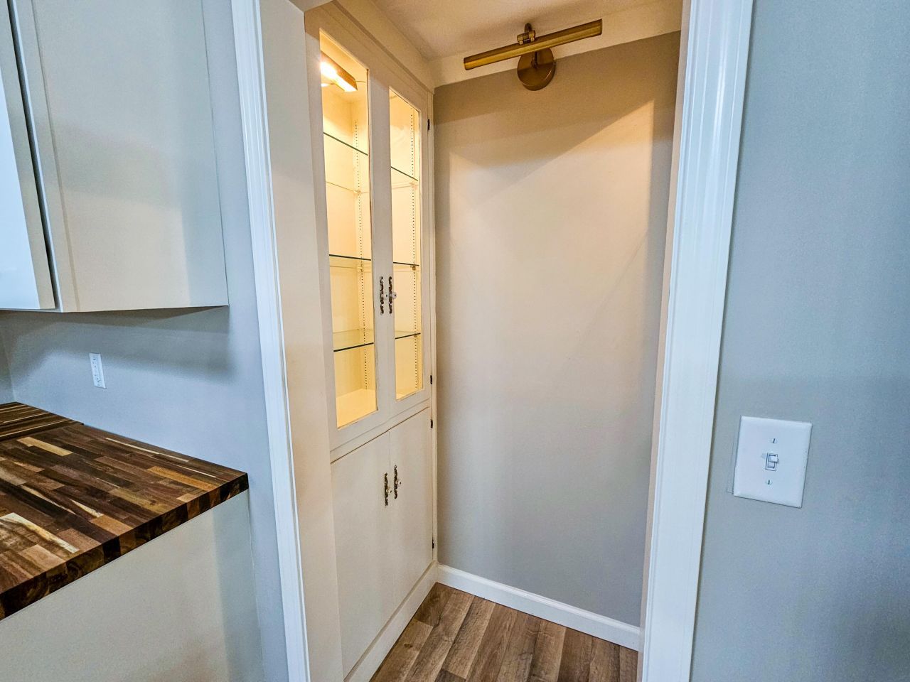 127 Meadowlake Drive Photo 24