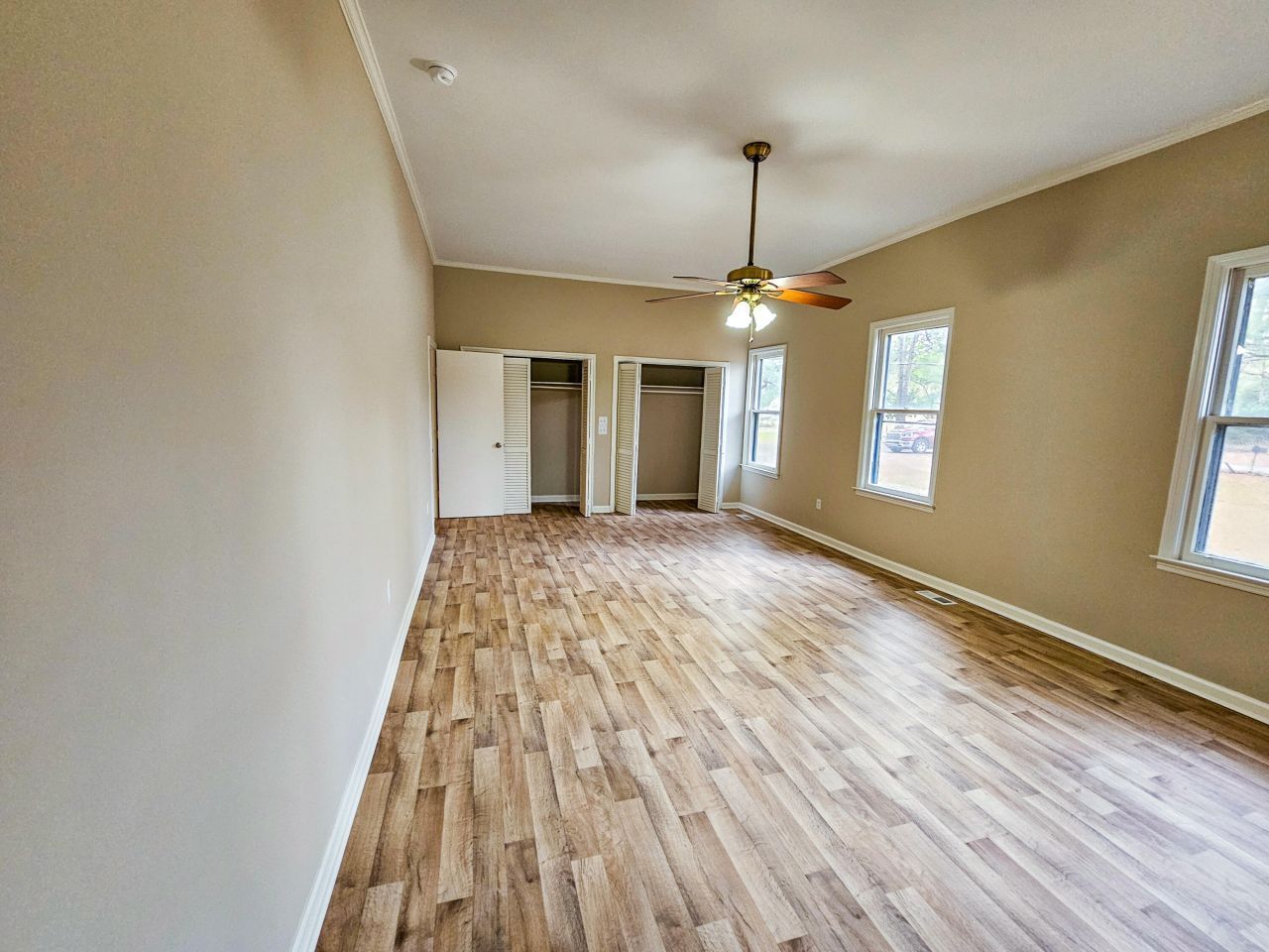 127 Meadowlake Drive Photo 30