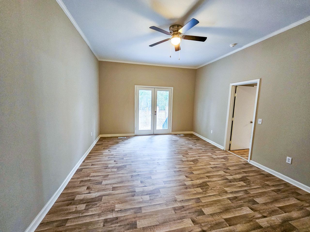 127 Meadowlake Drive Photo 31