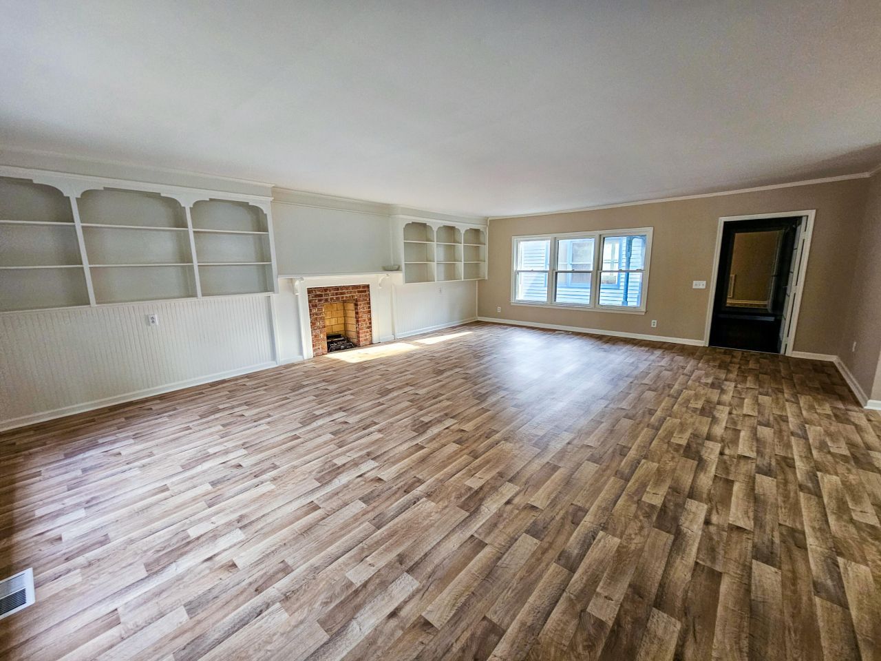 127 Meadowlake Drive Photo 42