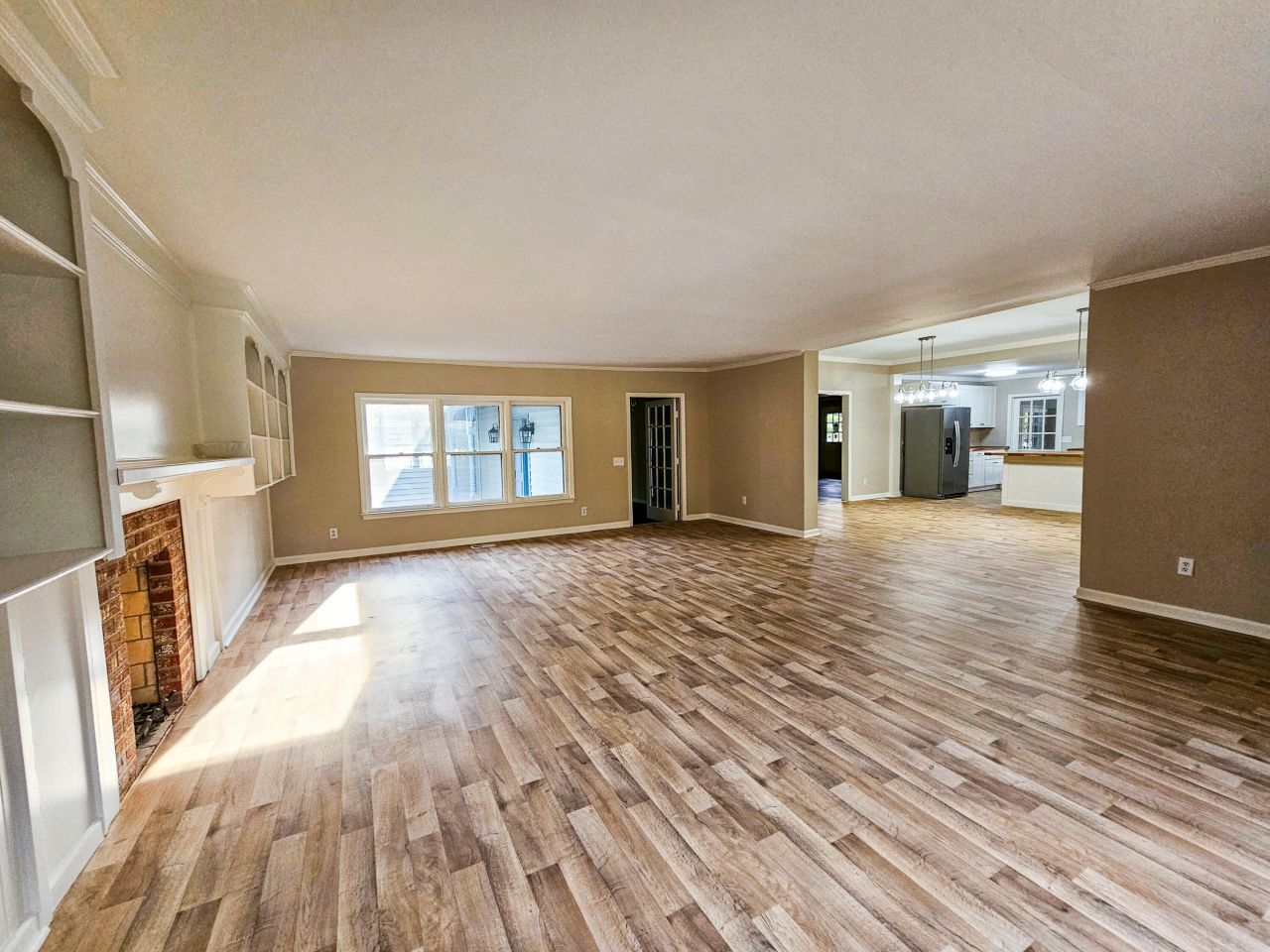 127 Meadowlake Drive Photo 43