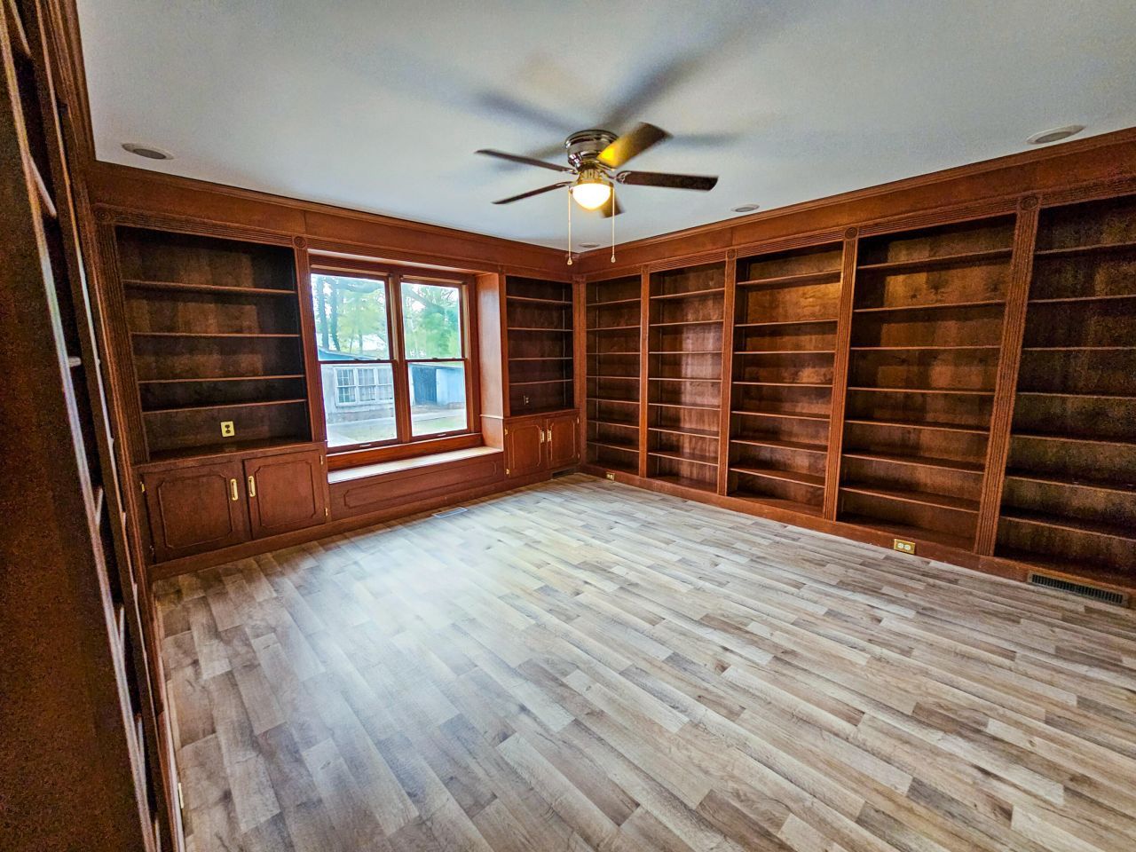 127 Meadowlake Drive Photo 50