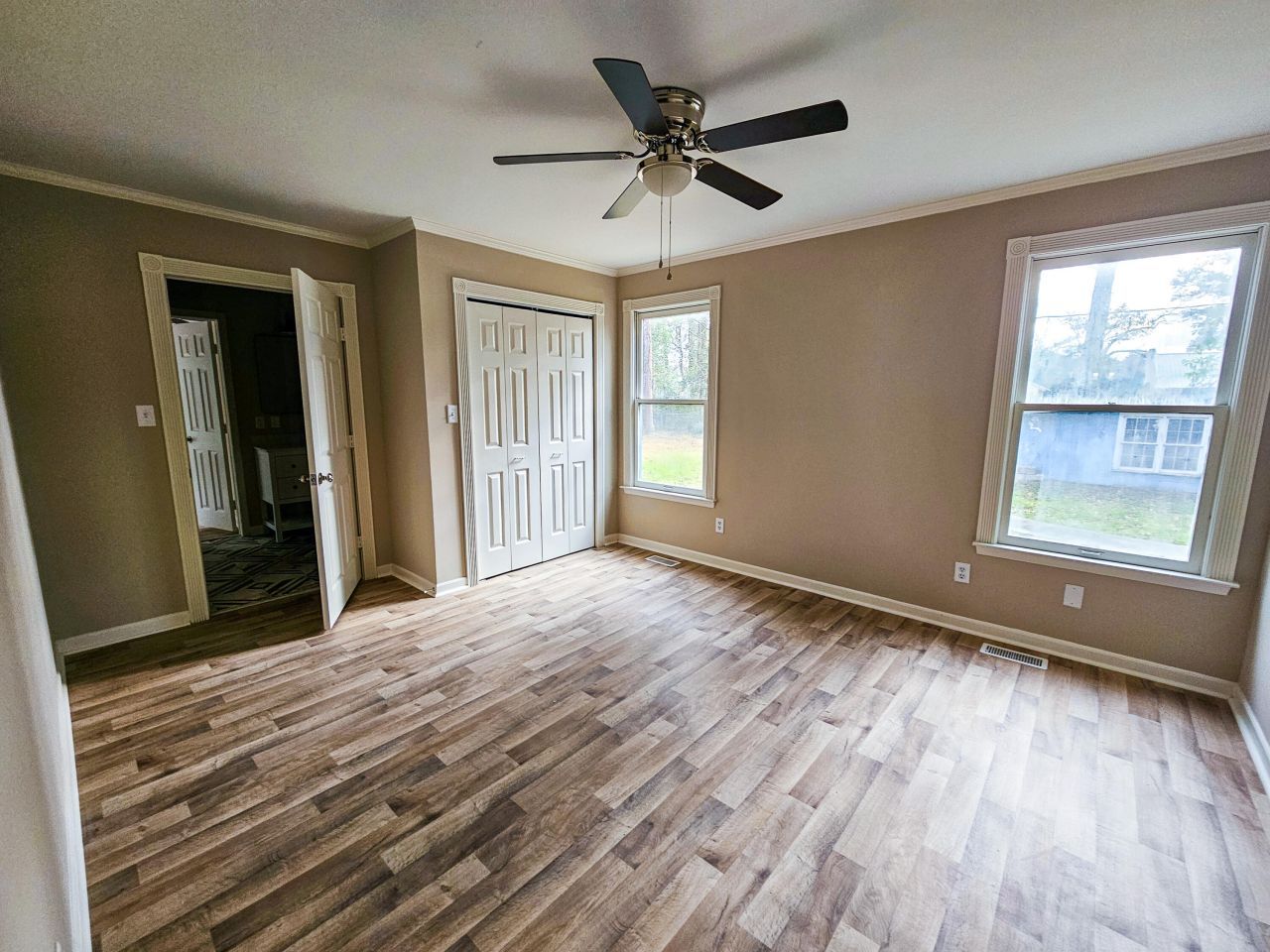 127 Meadowlake Drive Photo 52