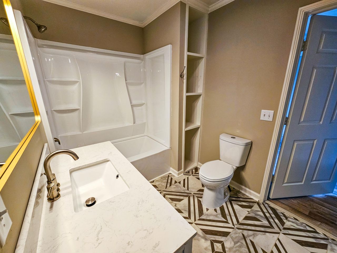 127 Meadowlake Drive Photo 55