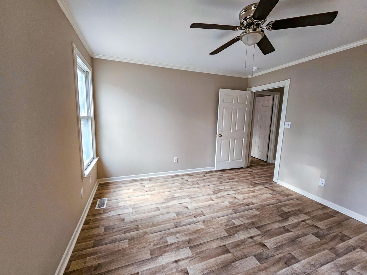 127 Meadowlake Drive Photo 57